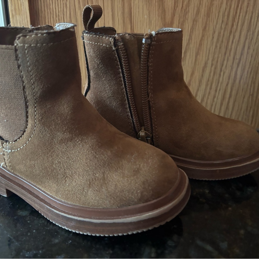 H&M Kids Tan Suede Chelsea Boots with Side Zip